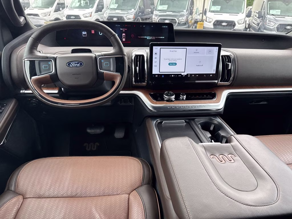 2025 Star White Metallic Tri-Coat Ford Expedition Max King Ranch 4X4 SUV