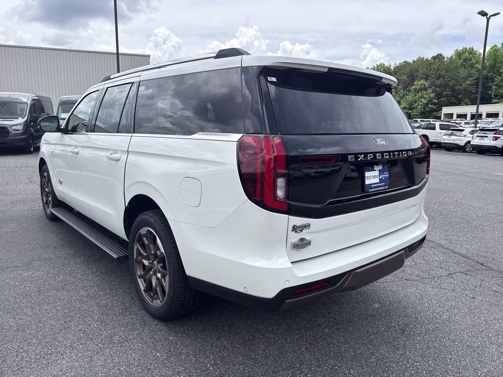 2025 Star White Metallic Tri-Coat Ford Expedition Max King Ranch 4X4 SUV