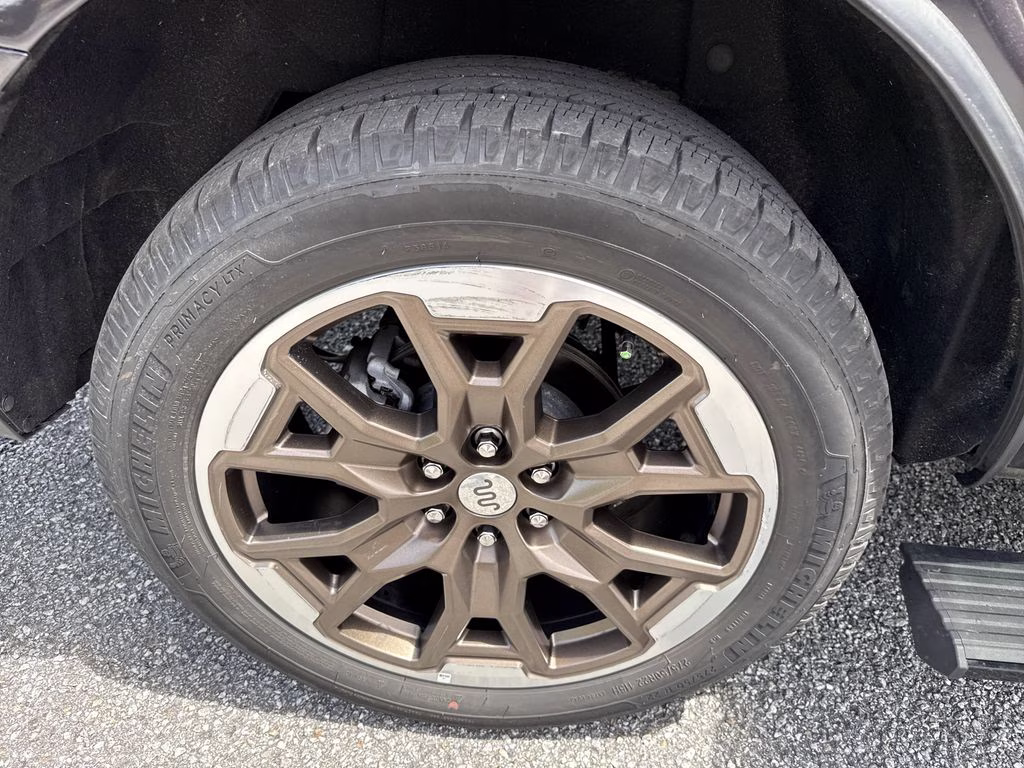 2025 Dark Matter Gray Metallic Ford Expedition King Ranch 4X4 SUV