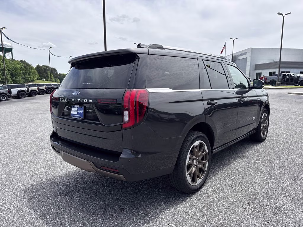2025 Dark Matter Gray Metallic Ford Expedition King Ranch 4X4 SUV