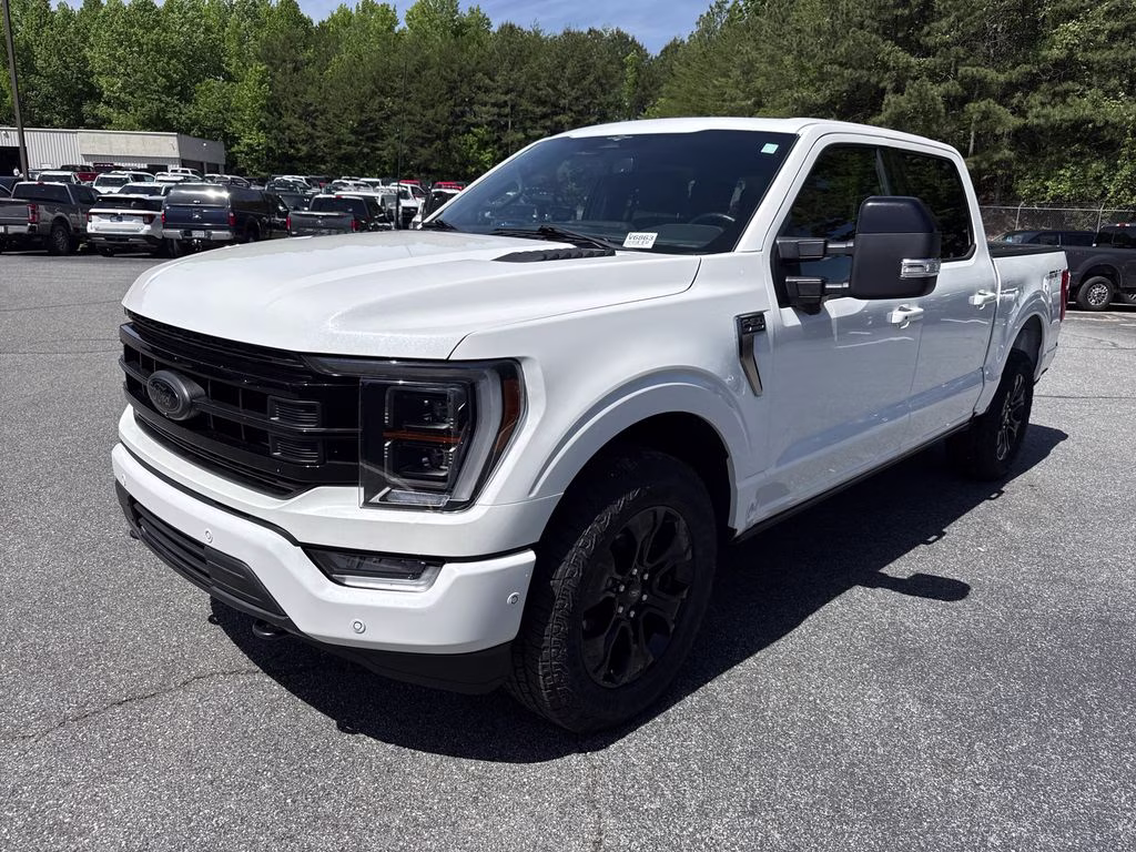 2023 Star White Metallic Tri-Coat Ford F-150 Platinum 4X4 Truck