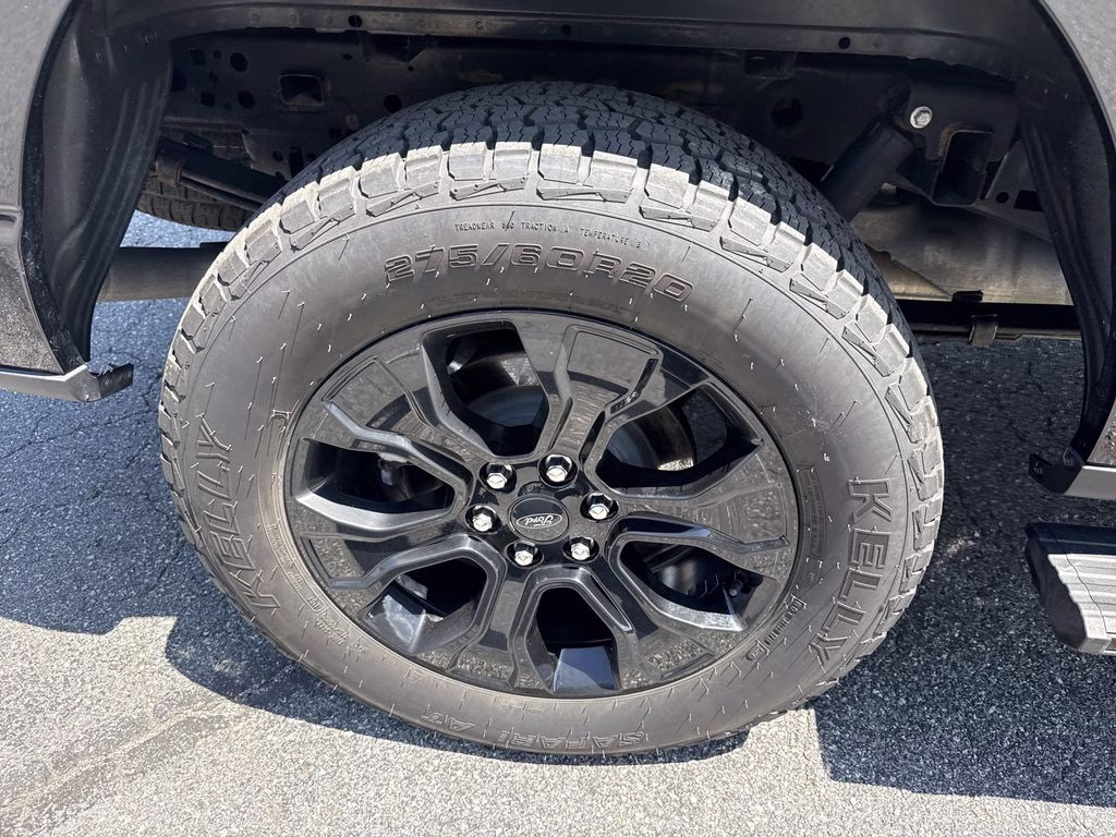 2023 Agate Black Metallic Ford F-150 Platinum 4X4 Truck