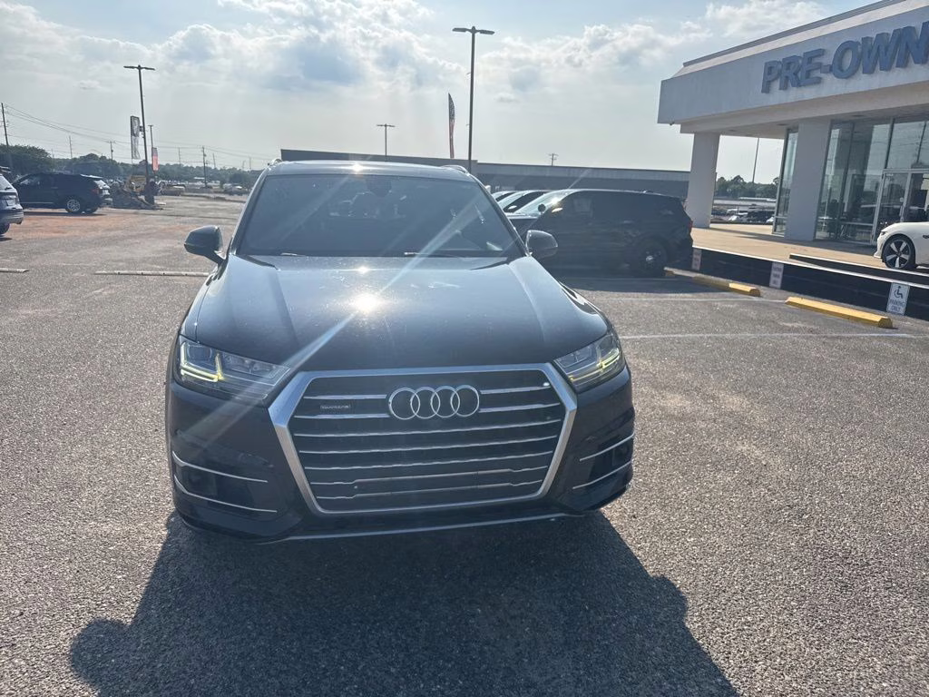 2018 Orca Black Metallic Audi Q7 2.0T Premium Plus AWD SUV