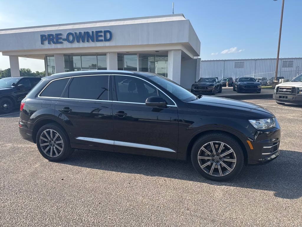 2018 Orca Black Metallic Audi Q7 2.0T Premium Plus AWD SUV