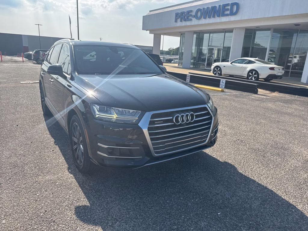 2018 Orca Black Metallic Audi Q7 2.0T Premium Plus AWD SUV