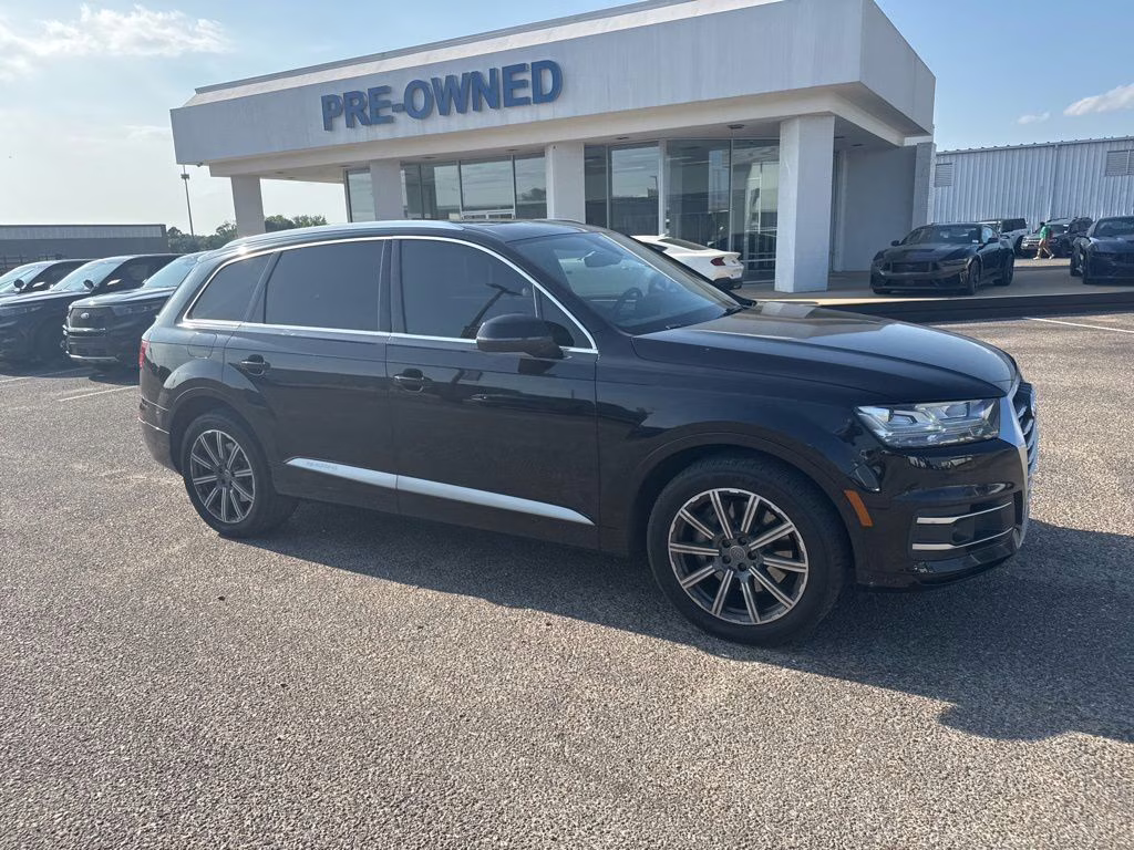 2018 Orca Black Metallic Audi Q7 2.0T Premium Plus AWD SUV