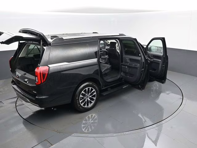 2025 Black Metallic Ford Expedition Max Platinum 4X4 SUV
