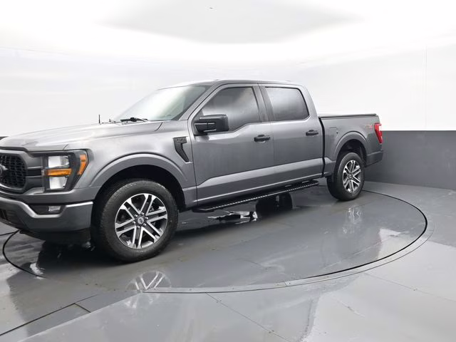 2023 Gray Metallic Ford F-150 XL 4X4 Truck