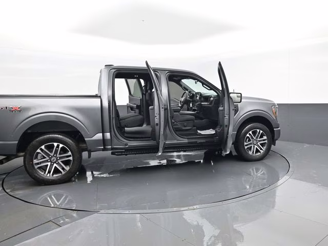 2023 Gray Metallic Ford F-150 XL 4X4 Truck