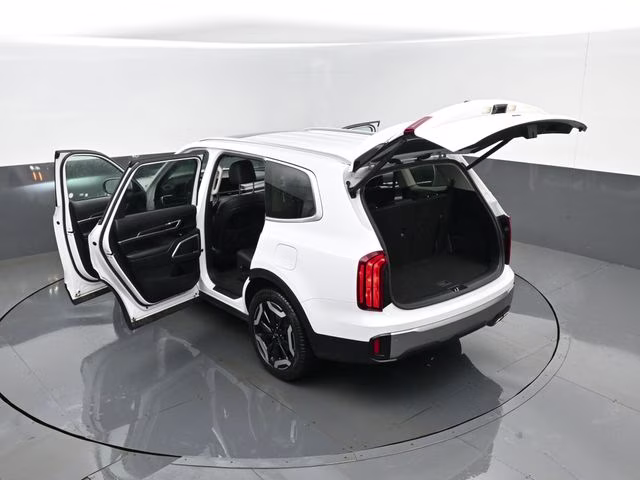 2025 Glacial White Pearl Kia Telluride S AWD SUV