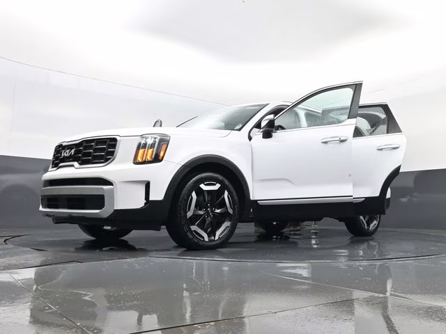 2025 Glacial White Pearl Kia Telluride S AWD SUV
