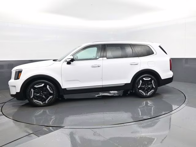 2025 Glacial White Pearl Kia Telluride S AWD SUV