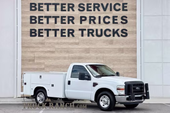 2008 White Ford Super Duty F-250 SRW XL RWD Truck