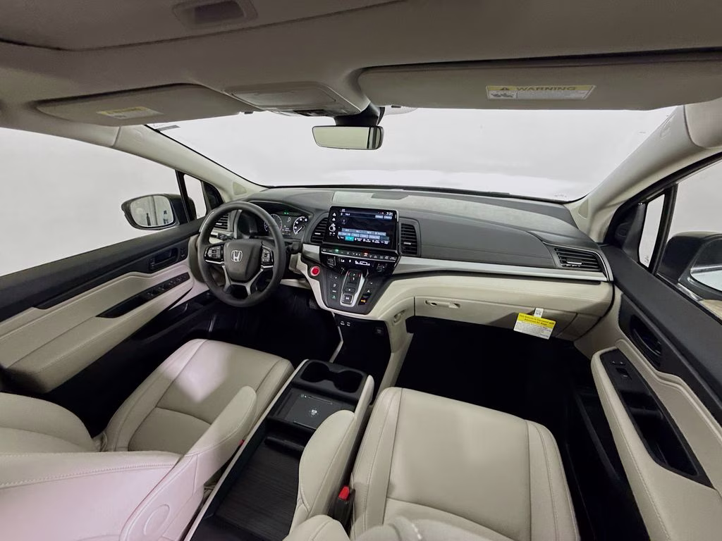 2026 Solar Silver Metallic Honda Odyssey EX-L FWD Van