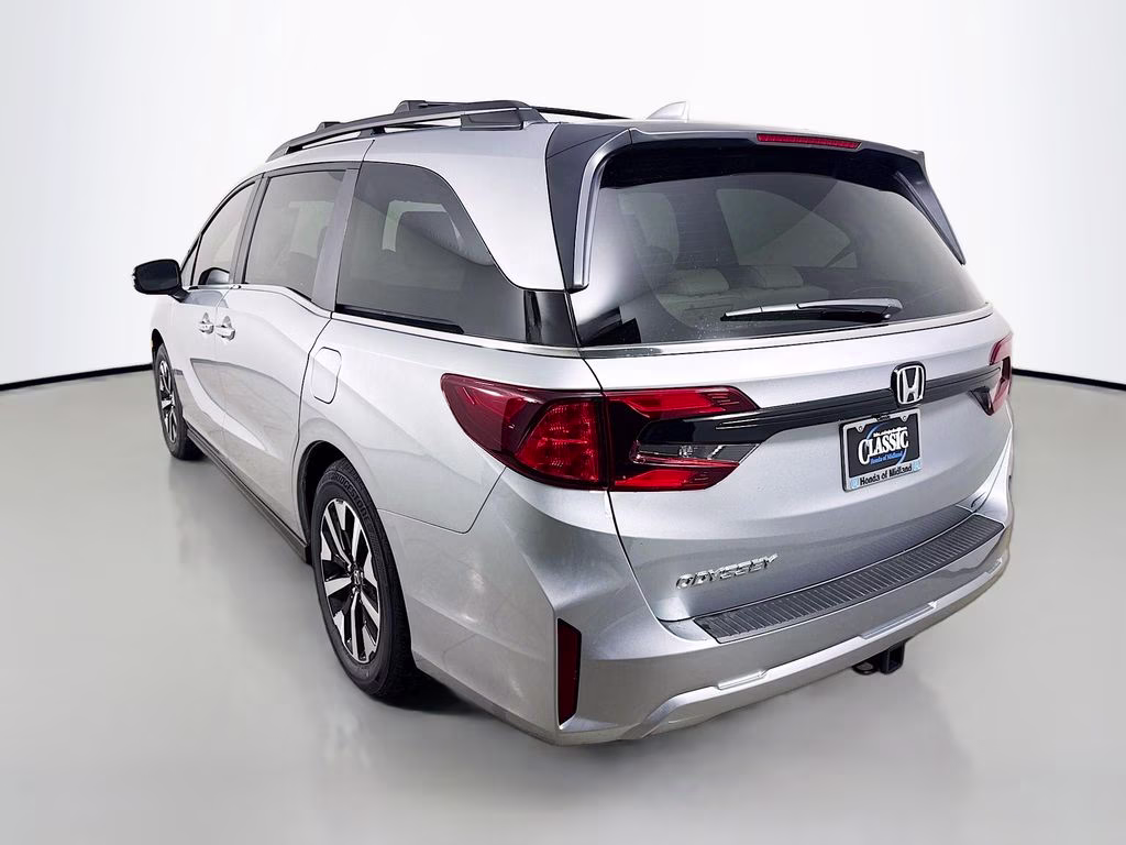 2026 Solar Silver Metallic Honda Odyssey EX-L FWD Van