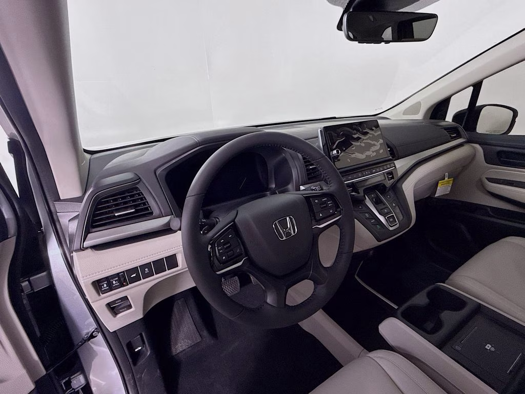 2026 Solar Silver Metallic Honda Odyssey EX-L FWD Van