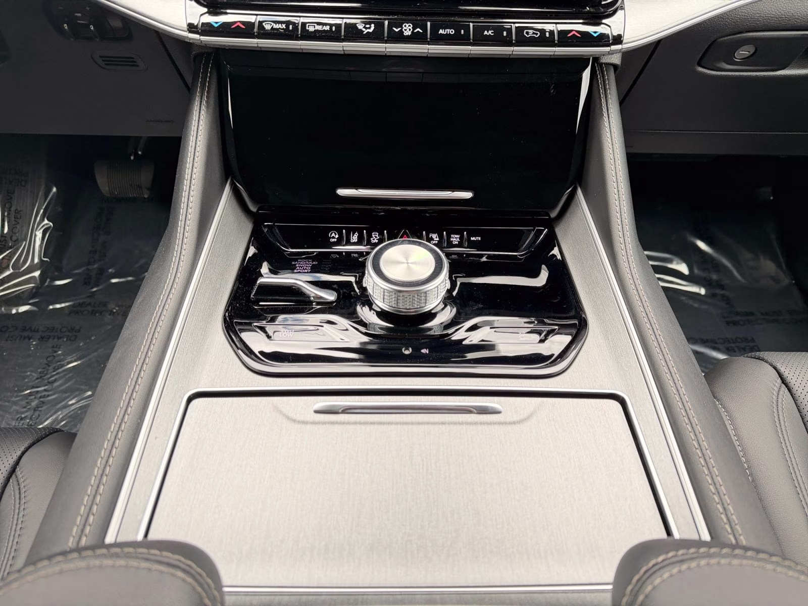2026 High Gloss Black Jeep Grand Wagoneer 4X4 SUV