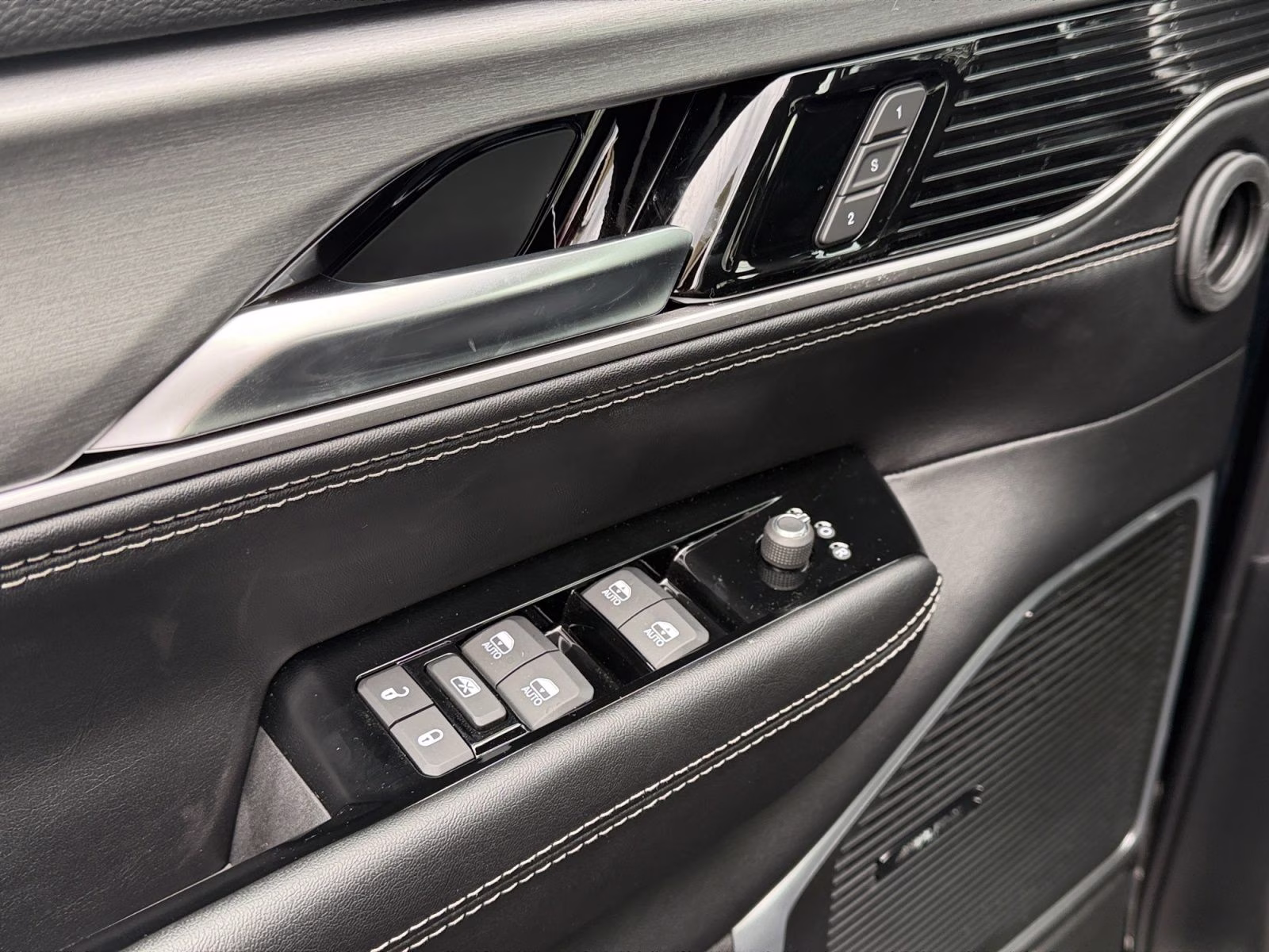 2026 High Gloss Black Jeep Grand Wagoneer 4X4 SUV