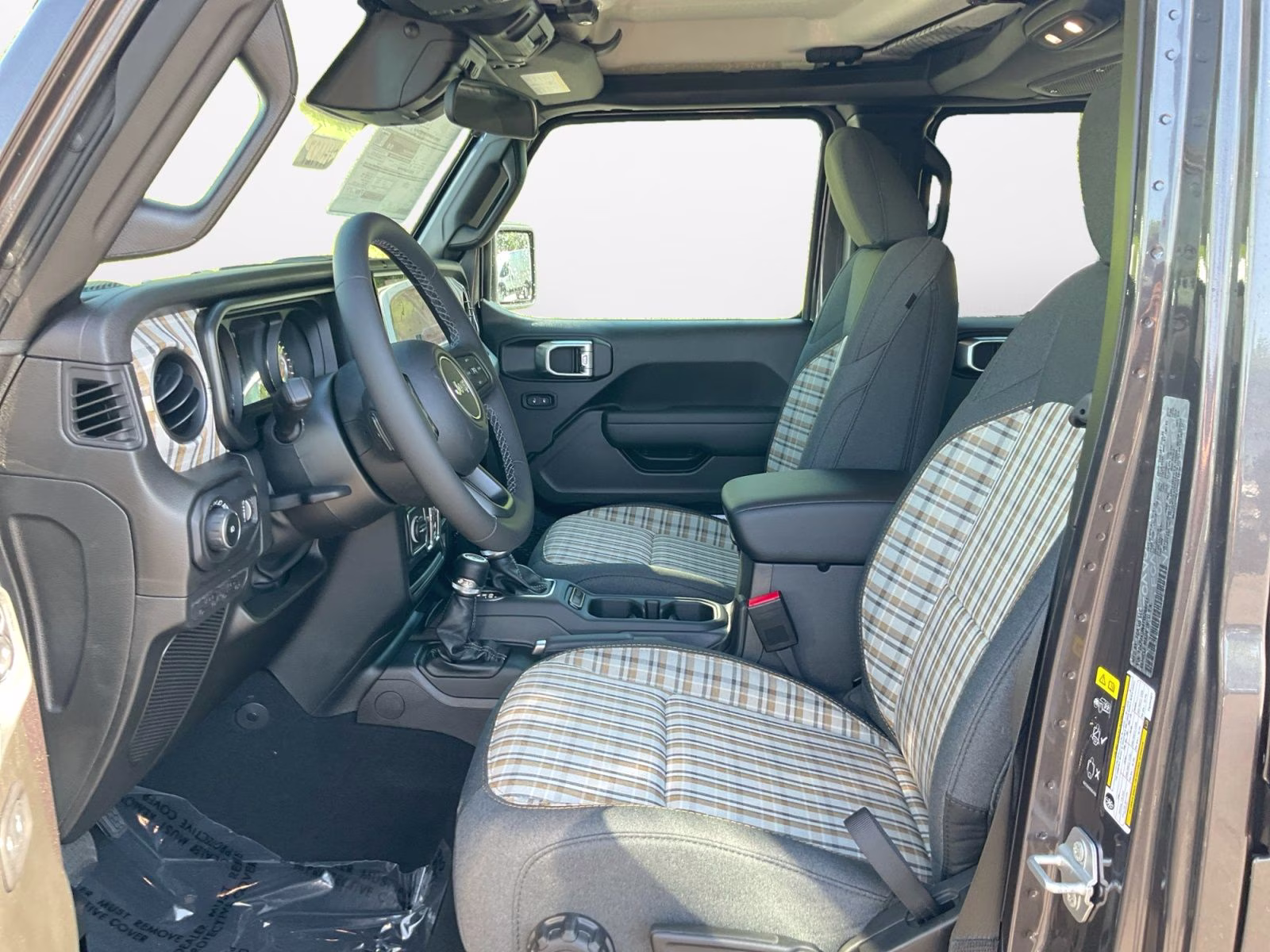 2026 Granite Crystal Metallic Clearcoat Jeep Wrangler 4X4 SUV