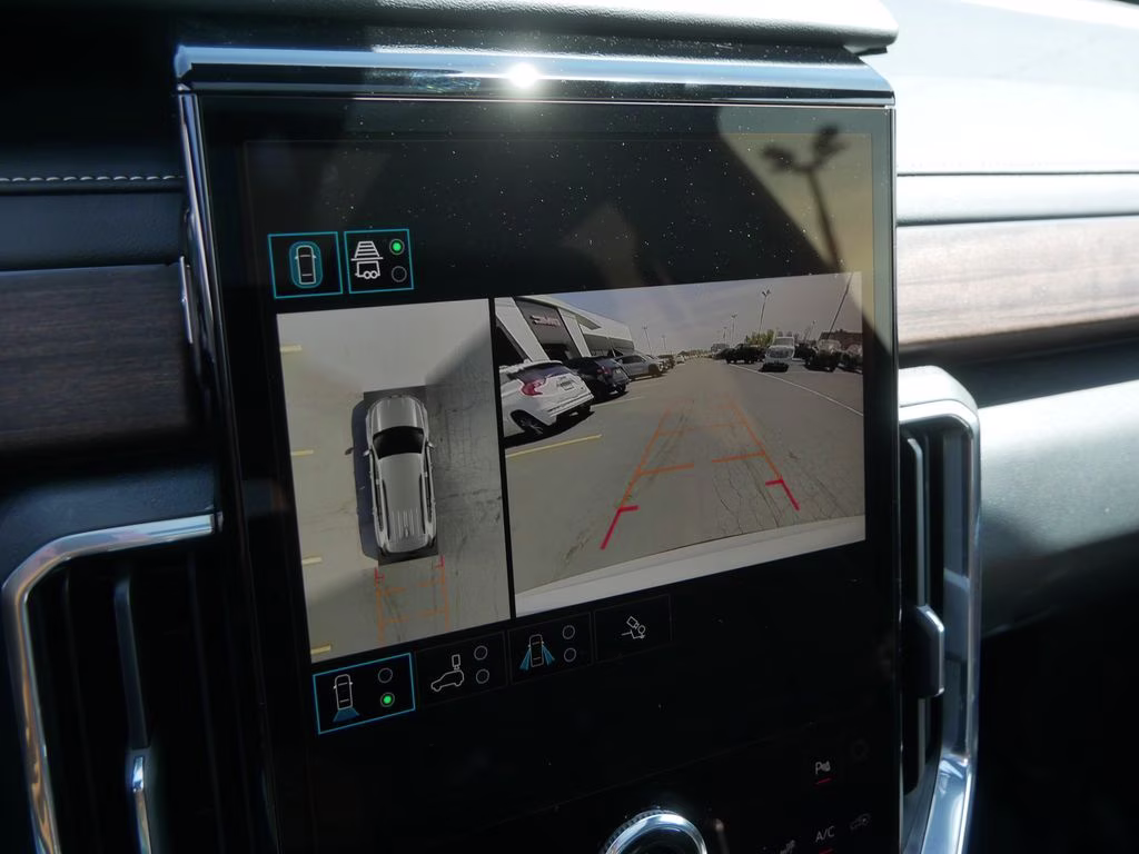 2026 Glacier White Tricoat GMC Acadia Denali Ultimate AWD SUV