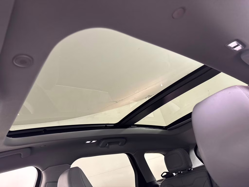 2022 Infinite Black Metallic Clearcoat Lincoln Corsair Plug-In Hybrid Grand Touring AWD SUV