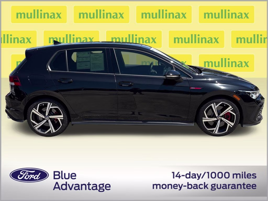 2024 Black Volkswagen Golf GTI 2.0T SE FWD Hatchback