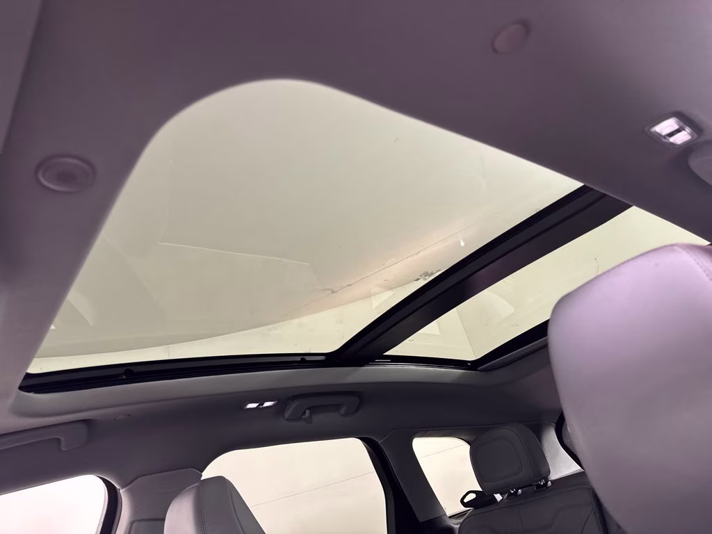 2022 Infinite Black Metallic Clearcoat Lincoln Corsair Plug-In Hybrid Grand Touring AWD SUV