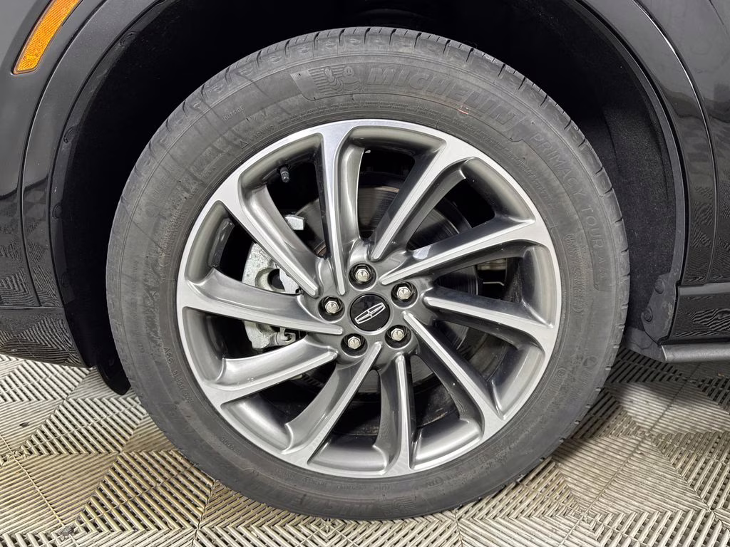 2022 Infinite Black Metallic Clearcoat Lincoln Corsair Plug-In Hybrid Grand Touring AWD SUV