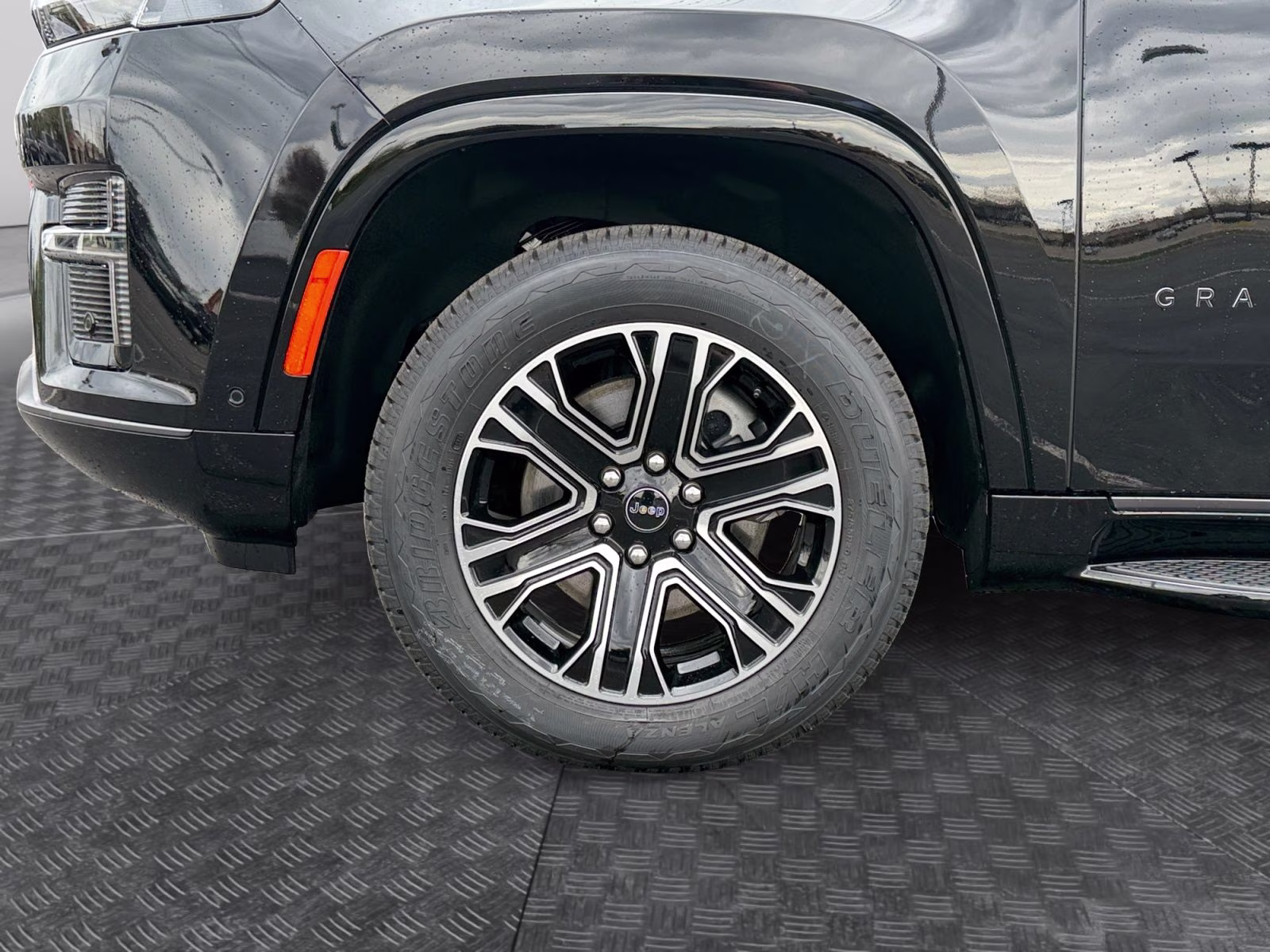 2026 High Gloss Black Jeep Grand Wagoneer 4X4 SUV