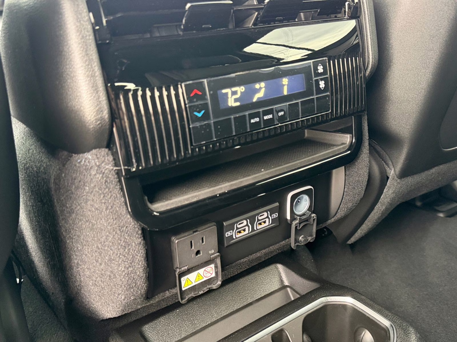 2026 High Gloss Black Jeep Grand Wagoneer 4X4 SUV