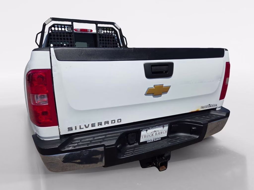 2014 White Chevrolet Silverado 2500HD LT 4X4 Truck
