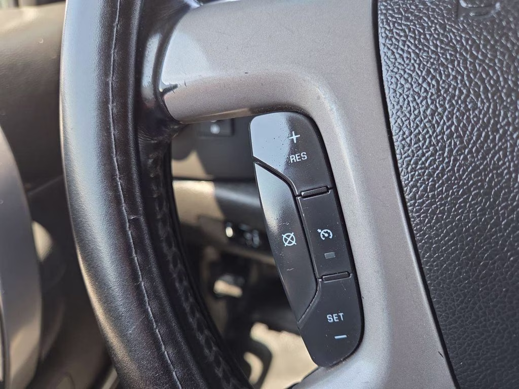 2014 White Chevrolet Silverado 2500HD LT 4X4 Truck