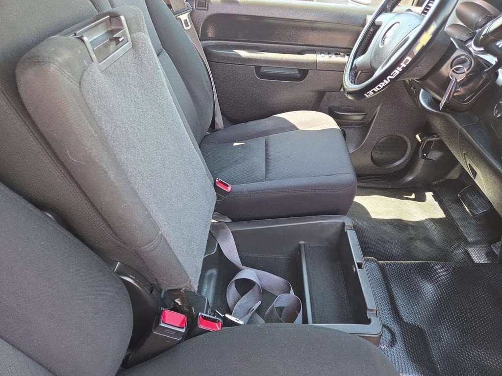 2014 White Chevrolet Silverado 2500HD LT 4X4 Truck