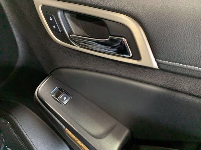 2018 Iridium Metallic GMC Yukon Denali 4X4 SUV