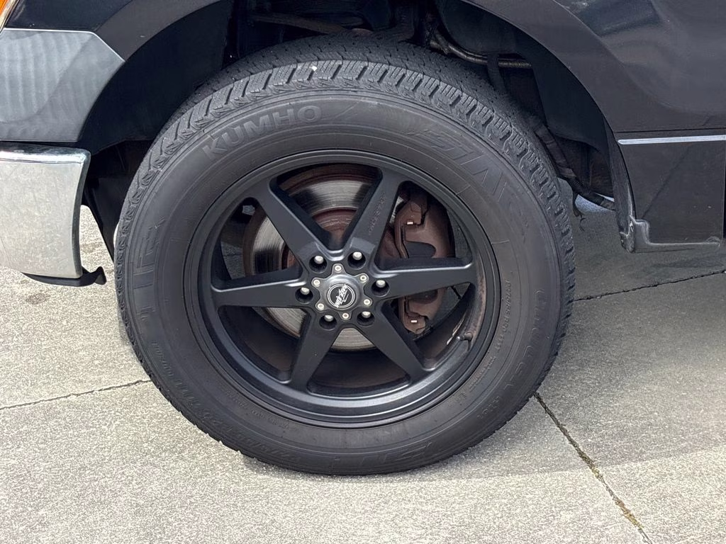2011 Tuxedo Black Metallic Ford F-150 XL RWD Truck