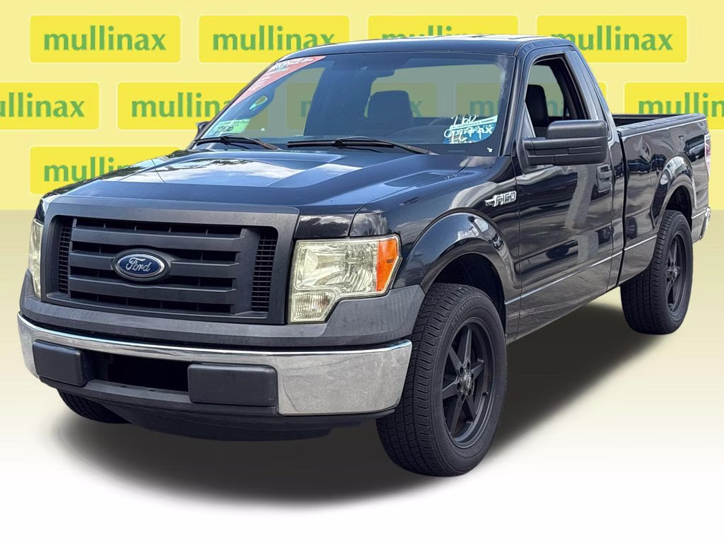 2011 Tuxedo Black Metallic Ford F-150 XL RWD Truck
