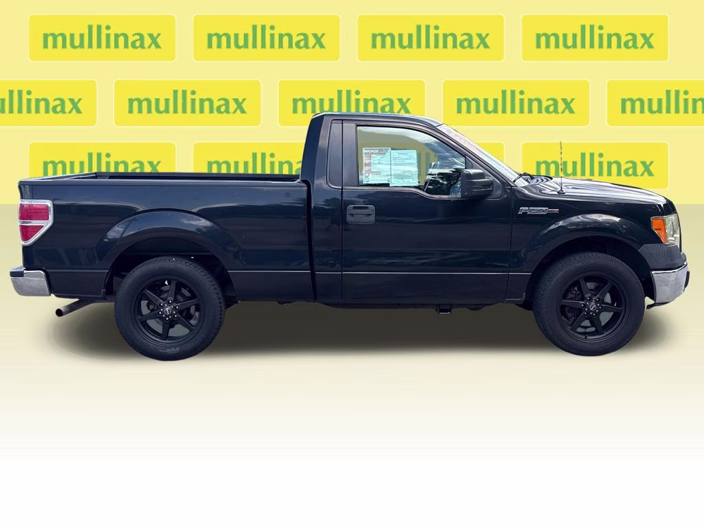 2011 Tuxedo Black Metallic Ford F-150 XL RWD Truck