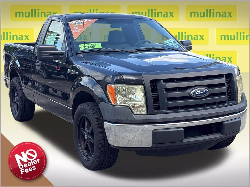 2011 Tuxedo Black Metallic Ford F-150 XL RWD Truck