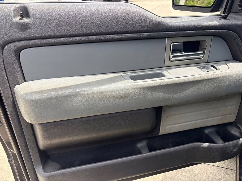 2011 Tuxedo Black Metallic Ford F-150 XL RWD Truck