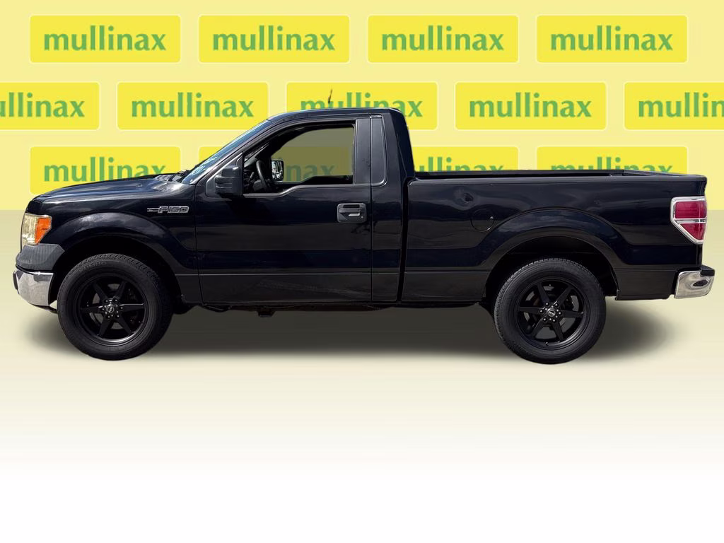 2011 Tuxedo Black Metallic Ford F-150 XL RWD Truck