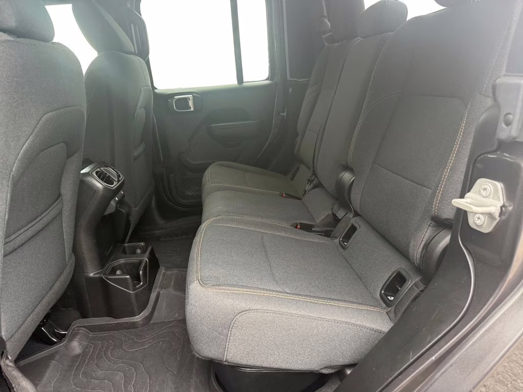 2024 Granite Crystal Metallic Clearcoat Jeep Gladiator Sport S 4X4 Truck