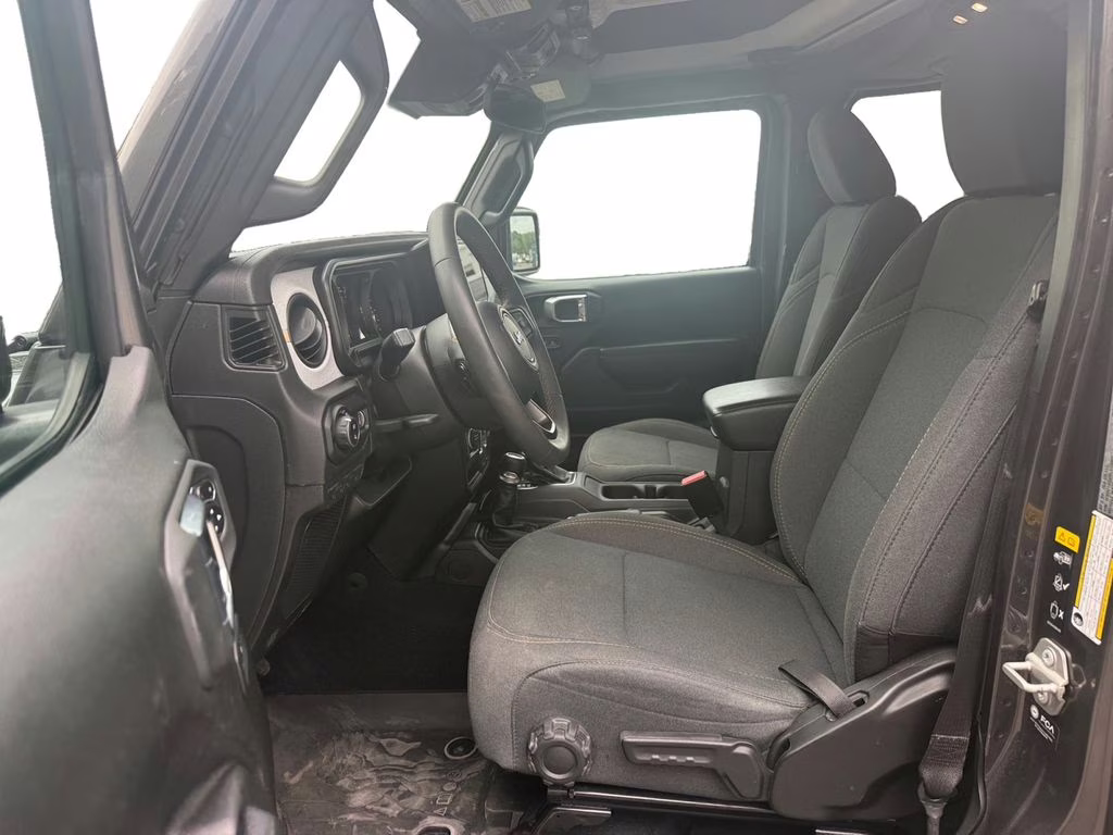2024 Granite Crystal Metallic Clearcoat Jeep Gladiator Sport S 4X4 Truck