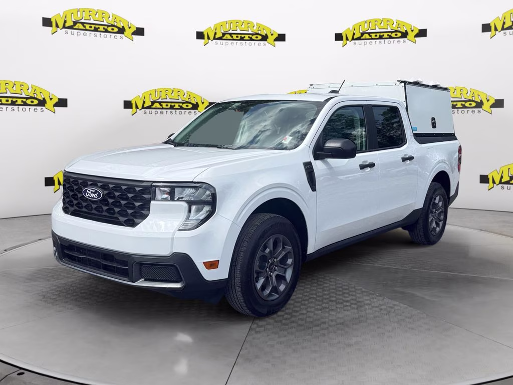 2025 Oxford White Ford Maverick XLT FWD Truck