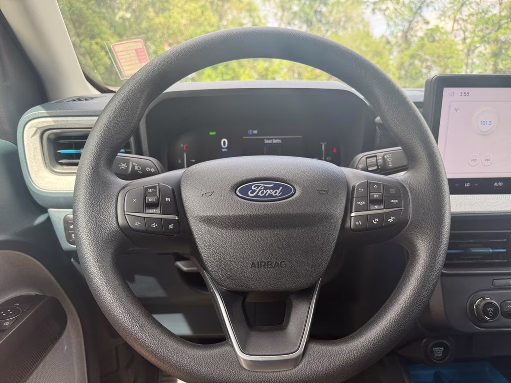 2025 Oxford White Ford Maverick XLT FWD Truck