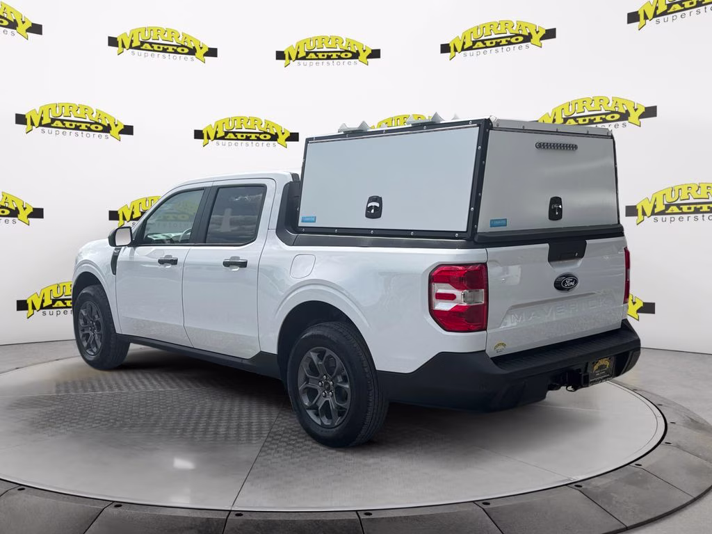 2025 Oxford White Ford Maverick XLT FWD Truck