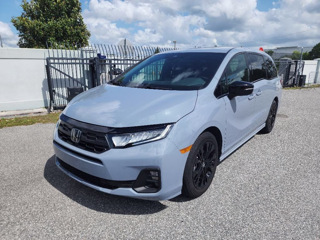 2025 Honda Odyssey Sport L's photo