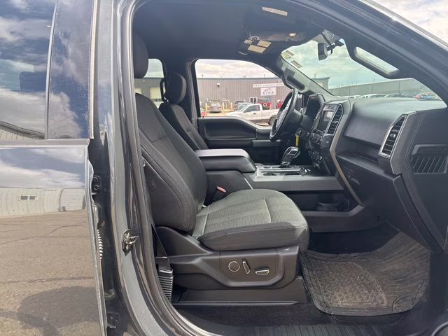 2016 Gray Ford F-150 XLT 4X4 Truck