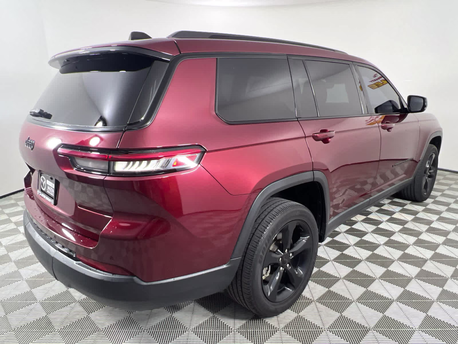 2022 Velvet Red Pearlcoat Jeep Grand Cherokee L Altitude RWD SUV