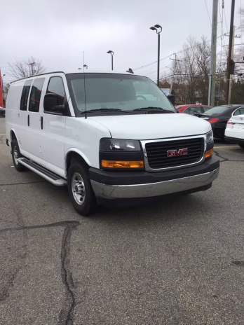 2024 Summit White GMC Savana 2500 Work Van RWD Van