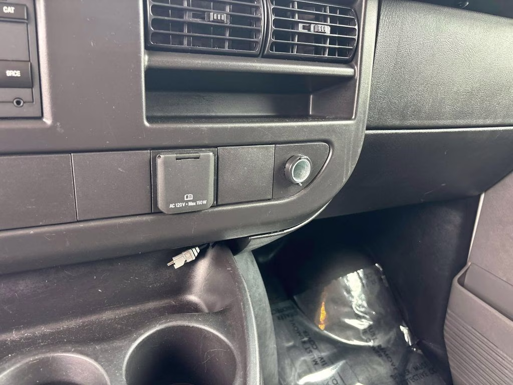 2024 Summit White GMC Savana 2500 Work Van RWD Van